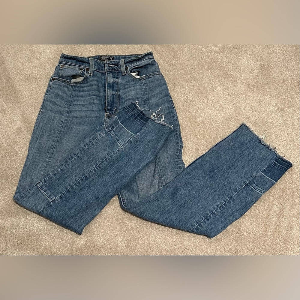 Abercrombie & Fitch natural rise ankle straight jeans